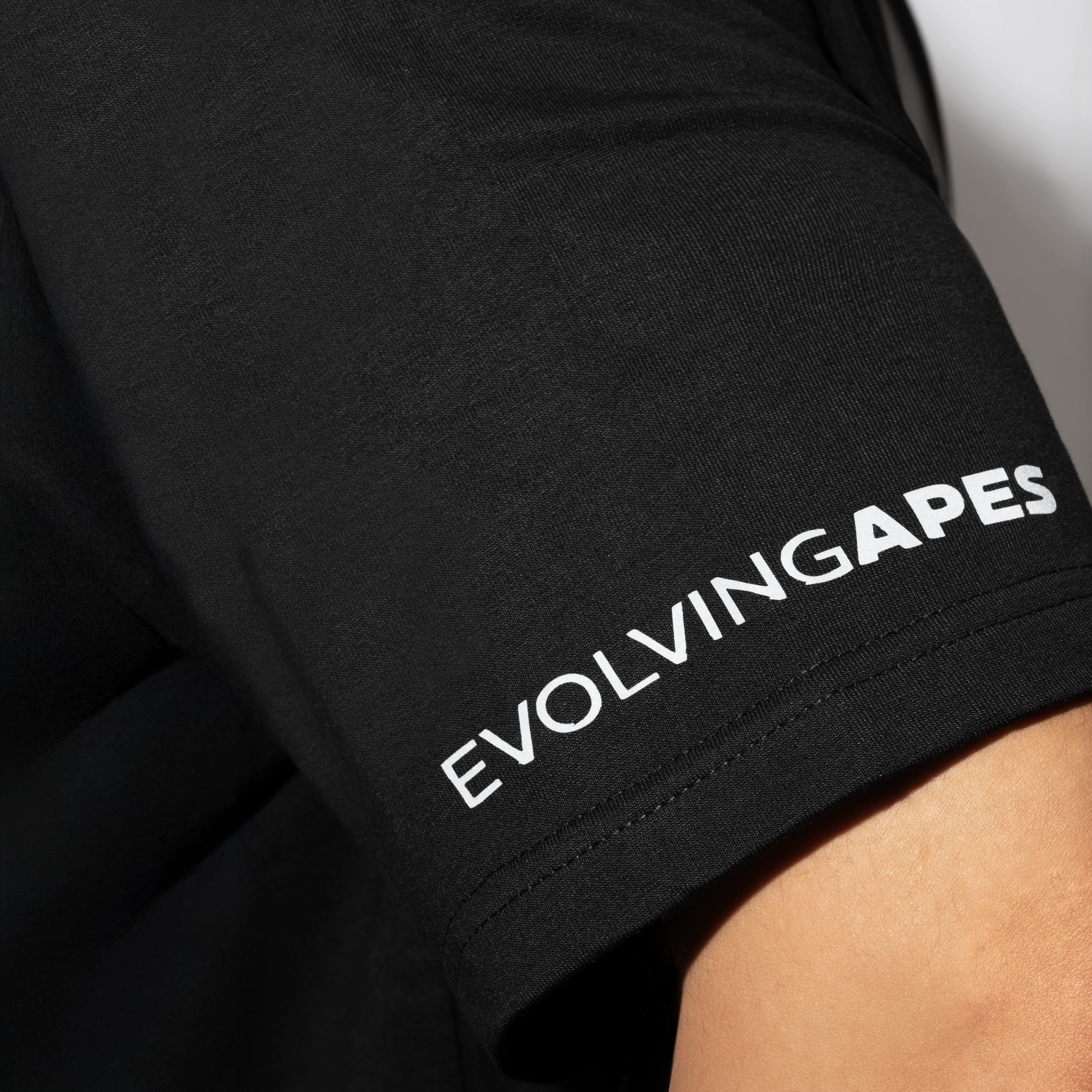 CONTRABAND - Image 4